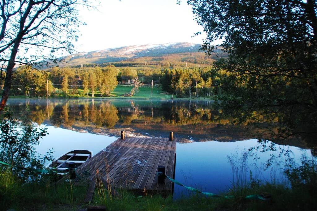 100 Years Old Norwegian Log House In Tromso Villa Exterior photo